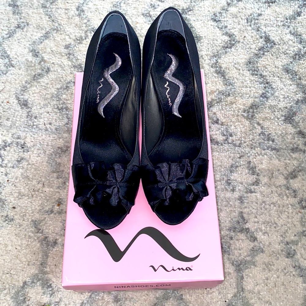 Nina Fulvia peep toe heels